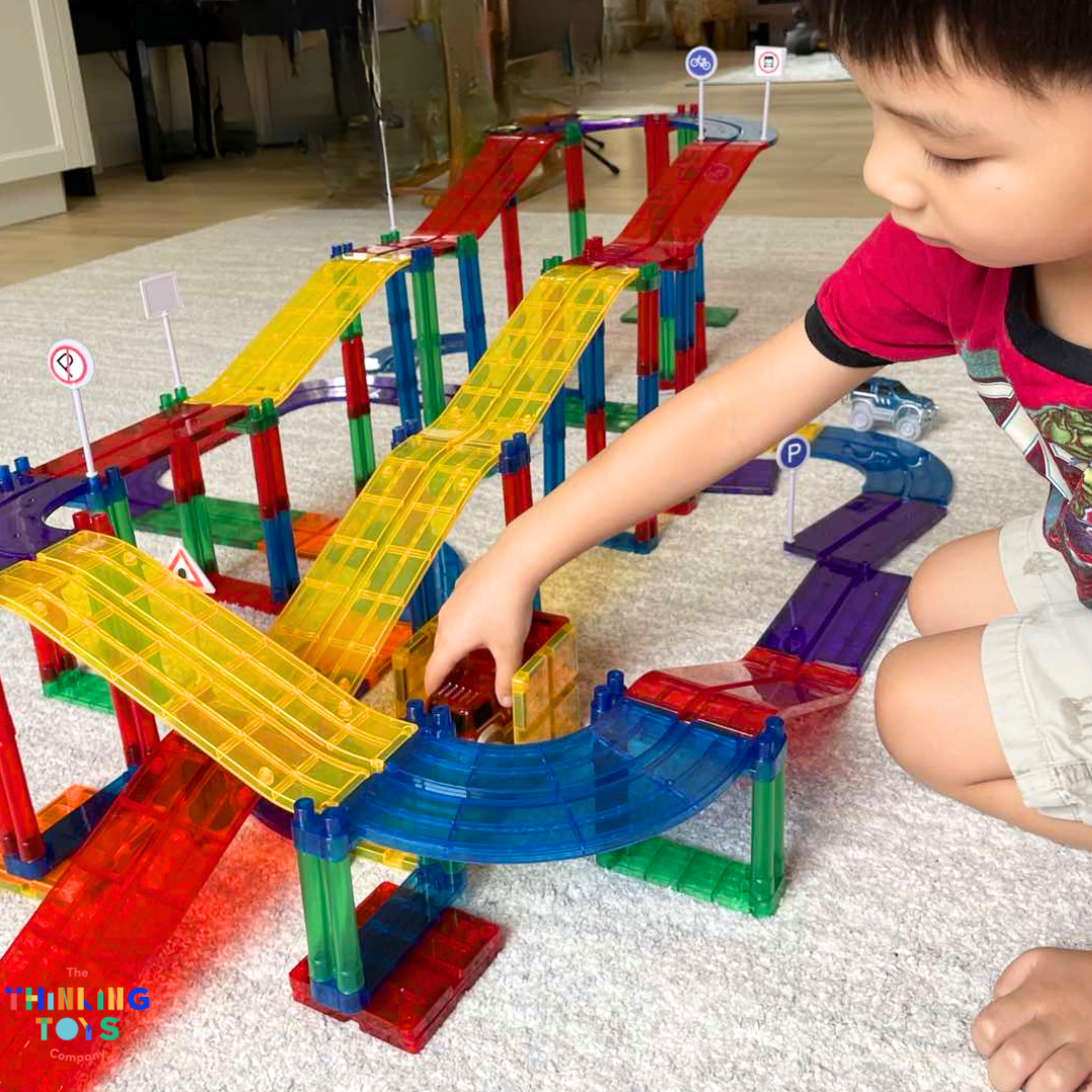MT006-C, MAGNETILES Race Car, Builds problem-solving and creativity while inspiring interactive storytelling play.