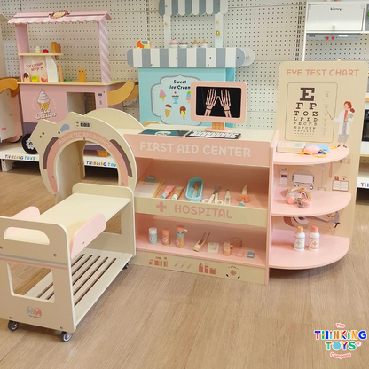 Mini Medic Pretend Play Center
