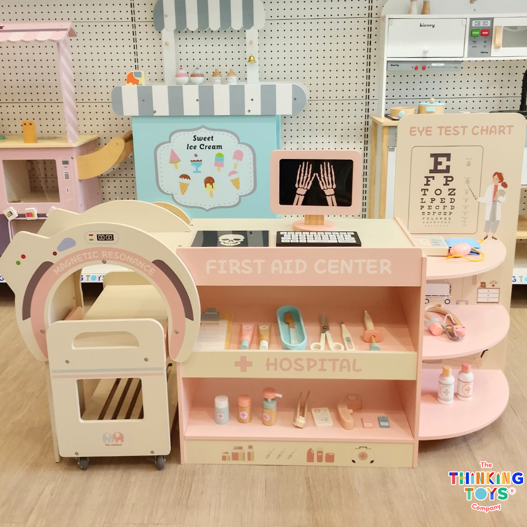 Mini Medic Pretend Play Center